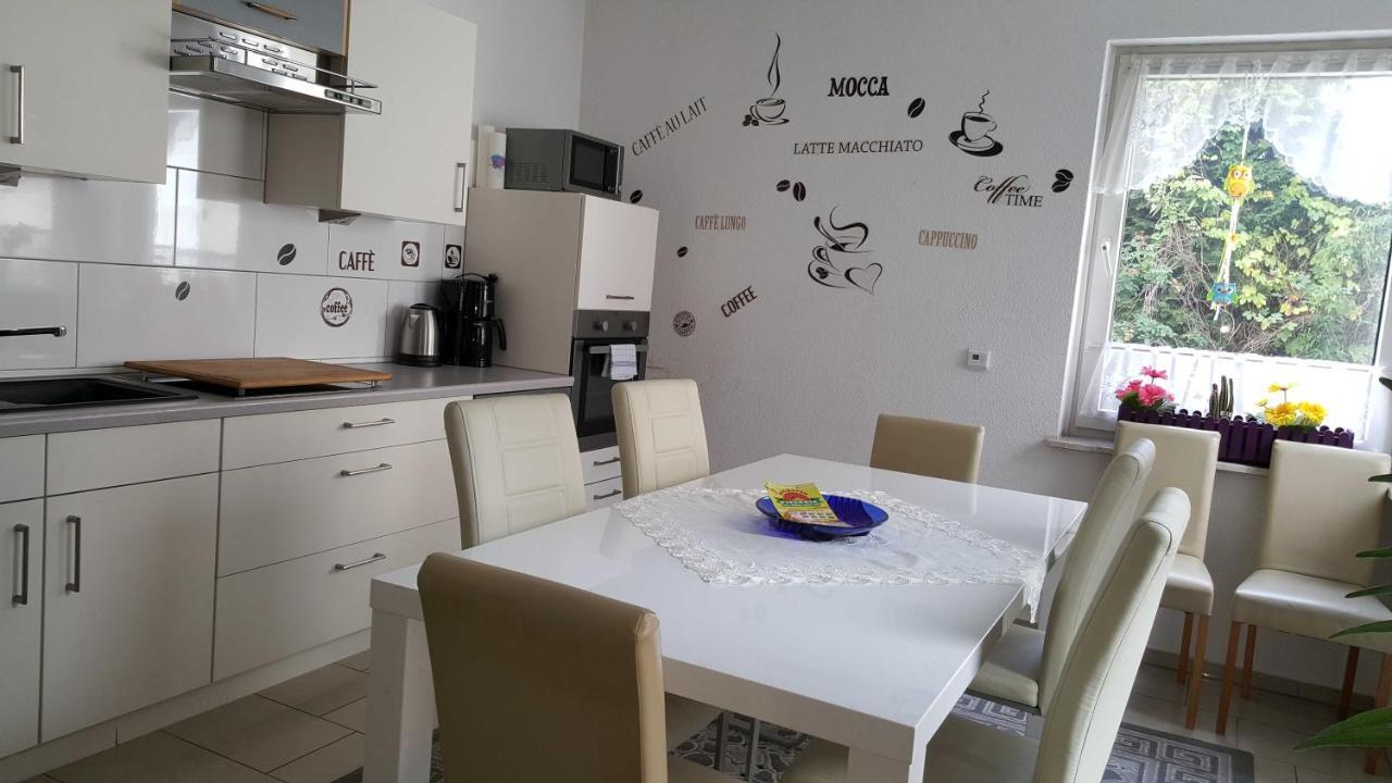 Holiday Apartment Essen Bagian luar foto