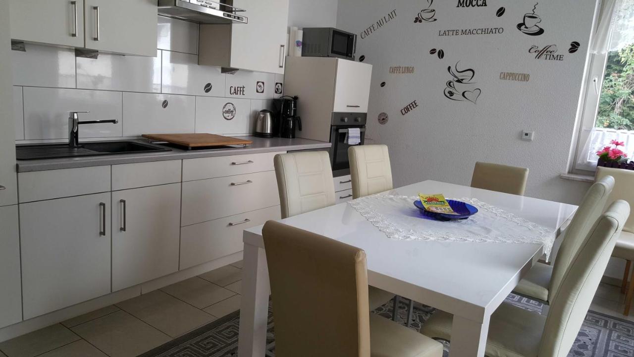 Holiday Apartment Essen Bagian luar foto